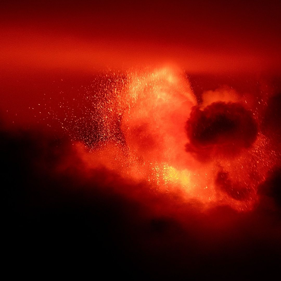 Activan alerta amarilla por actividad del volcán Etna en Sicilia, Italia