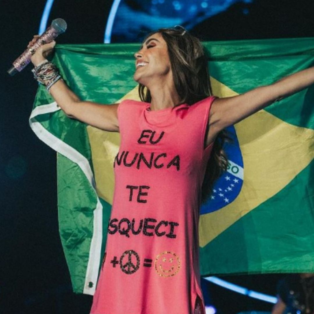 Anahí Abandona Soy Rebelde Tour en Brasil por Infección en los Riñones