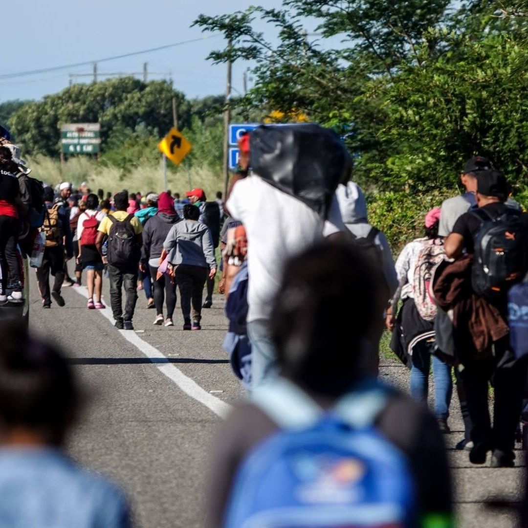 Caravana de migrantes sale de Chiapas rumbo a Oaxaca