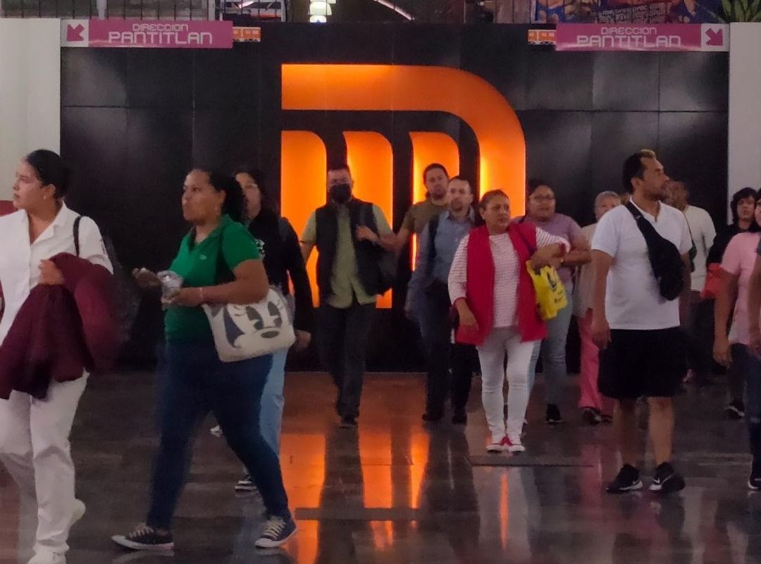 Checa los horarios del metro, metrobús y tren ligero este 20 de noviembre 2023