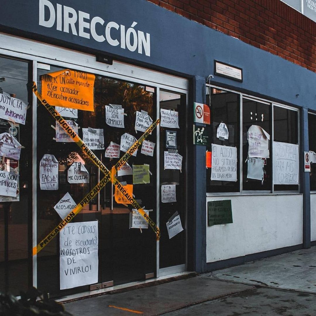 Suspenden a Maestro que Grababa a Escondidas a Alumnos en Durango