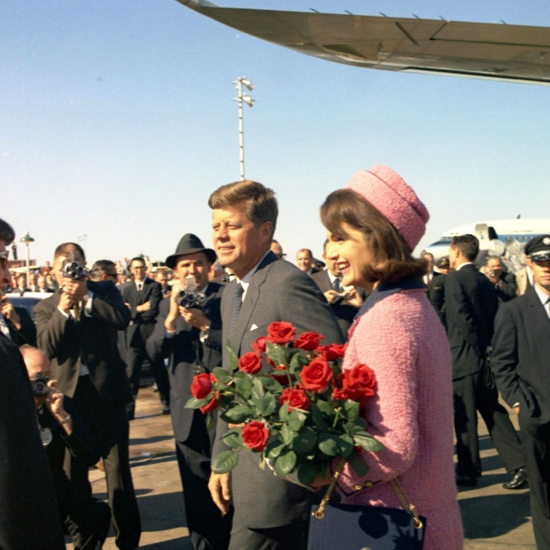 John F. Kennedy y su esposa, la primera dama Jacqueline B. Kennedy