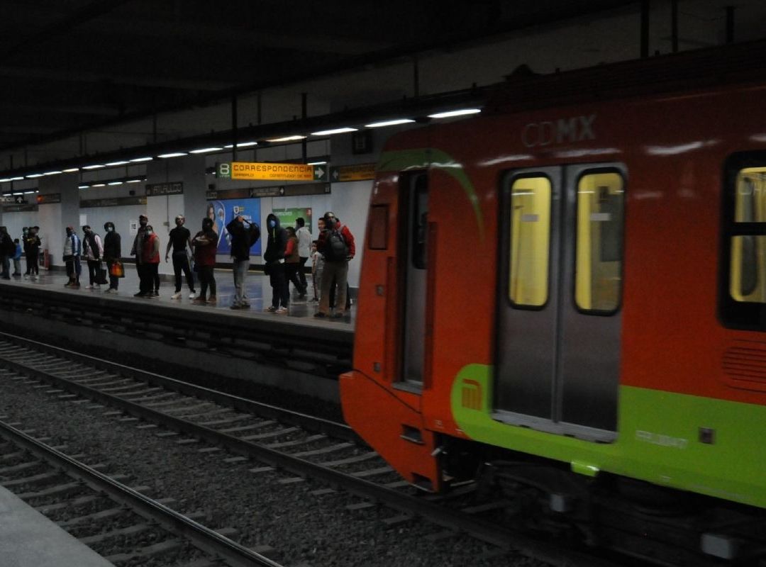 El servicio de la Línea 12 del Metro CDMX tuvo que detenerse por una situación que pasó en la estación Eje Central