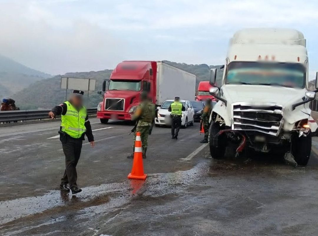 El accidente en la carretera México-Querétaro se registró a la altura del Edomex con dirección a la CDMX