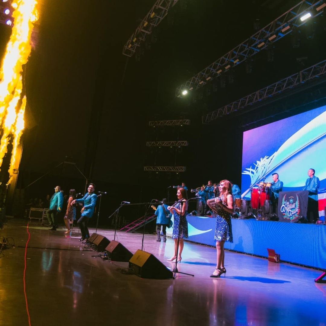Los Ángeles Azules en concierto el 19 de noviembre de 2023.