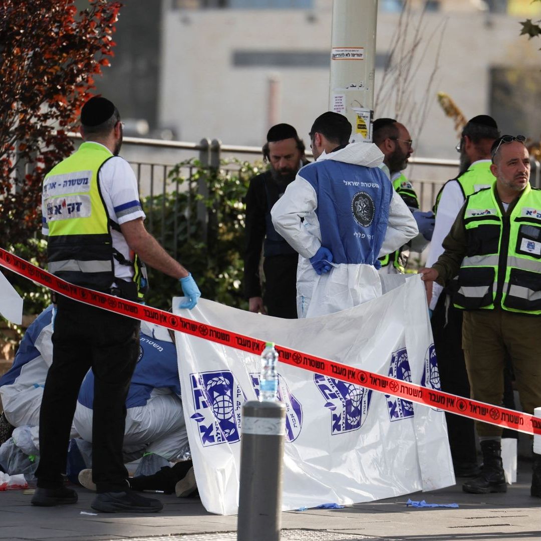Ataque 'Terrorista' en Parada de Autobús en Jerusalén Deja Un Muerto y Seis Heridos