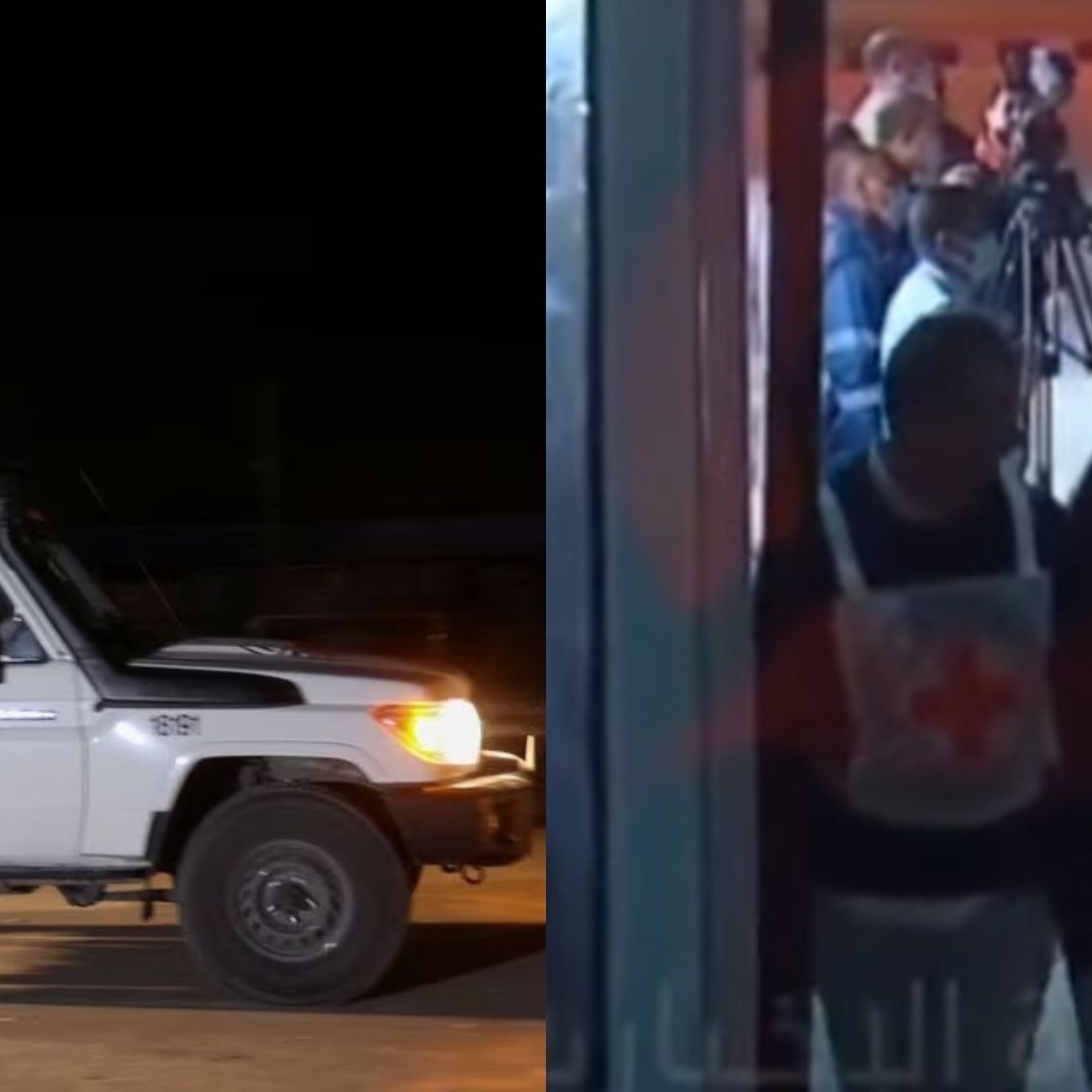 Un vehículo de la Cruz Roja, como parte de un convoy que se cree que transporta rehenes secuestrados por militantes de Hamás