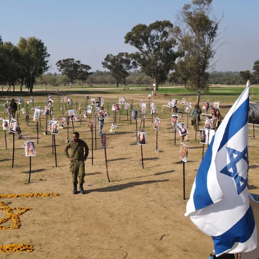 Memorial para víctimas de ataques de Hamás