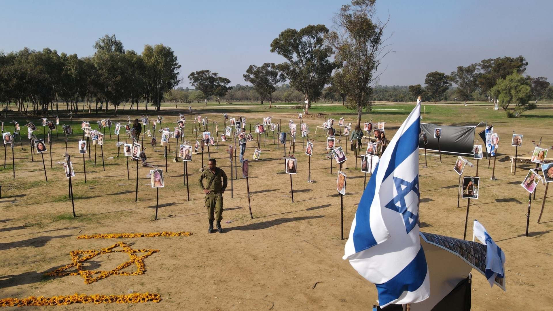 Memorial para víctimas de ataques de Hamás