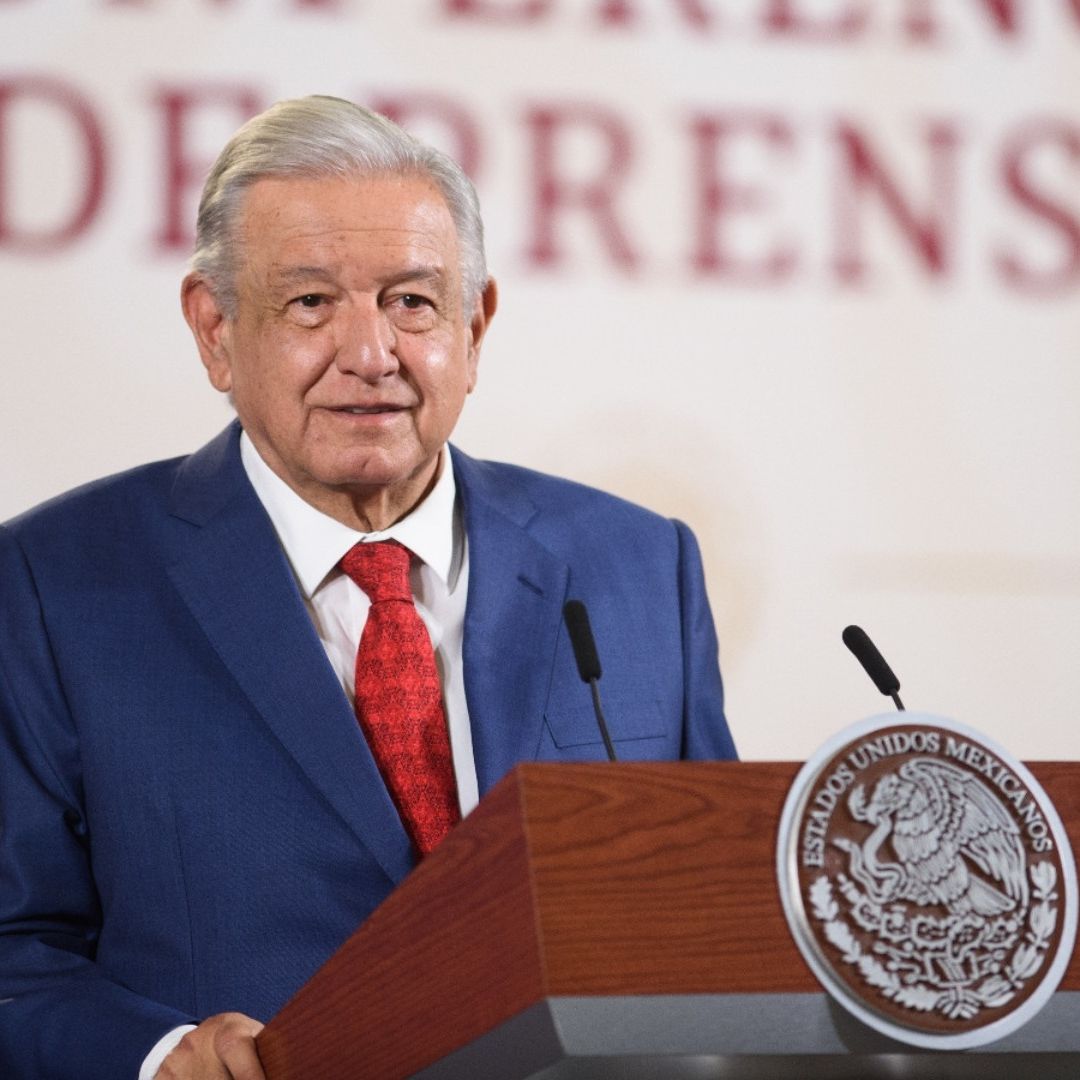 Andrés Manuel López Obrador dijo que repiten dos perfiles en la nueva terna
