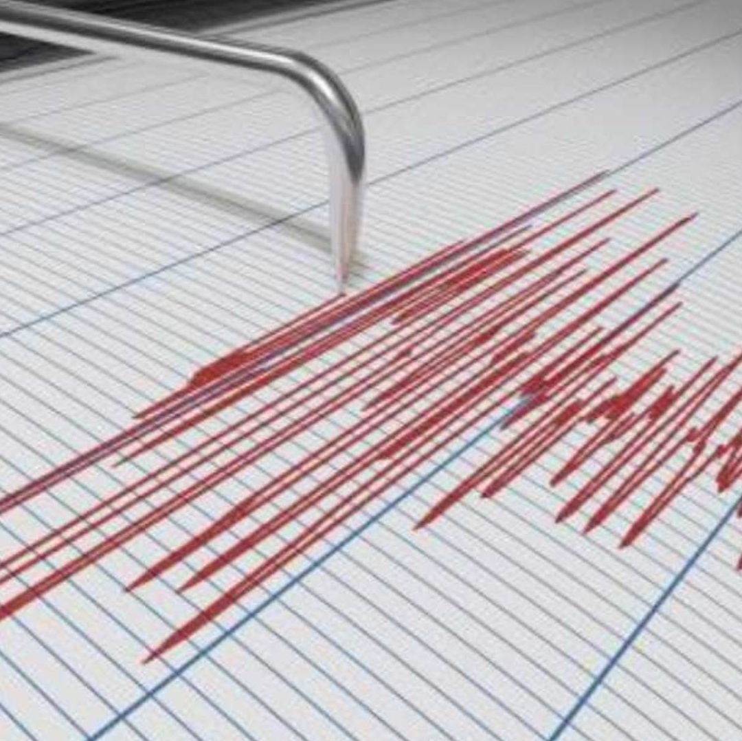 Sismo 7.6 sacude a Filipinas