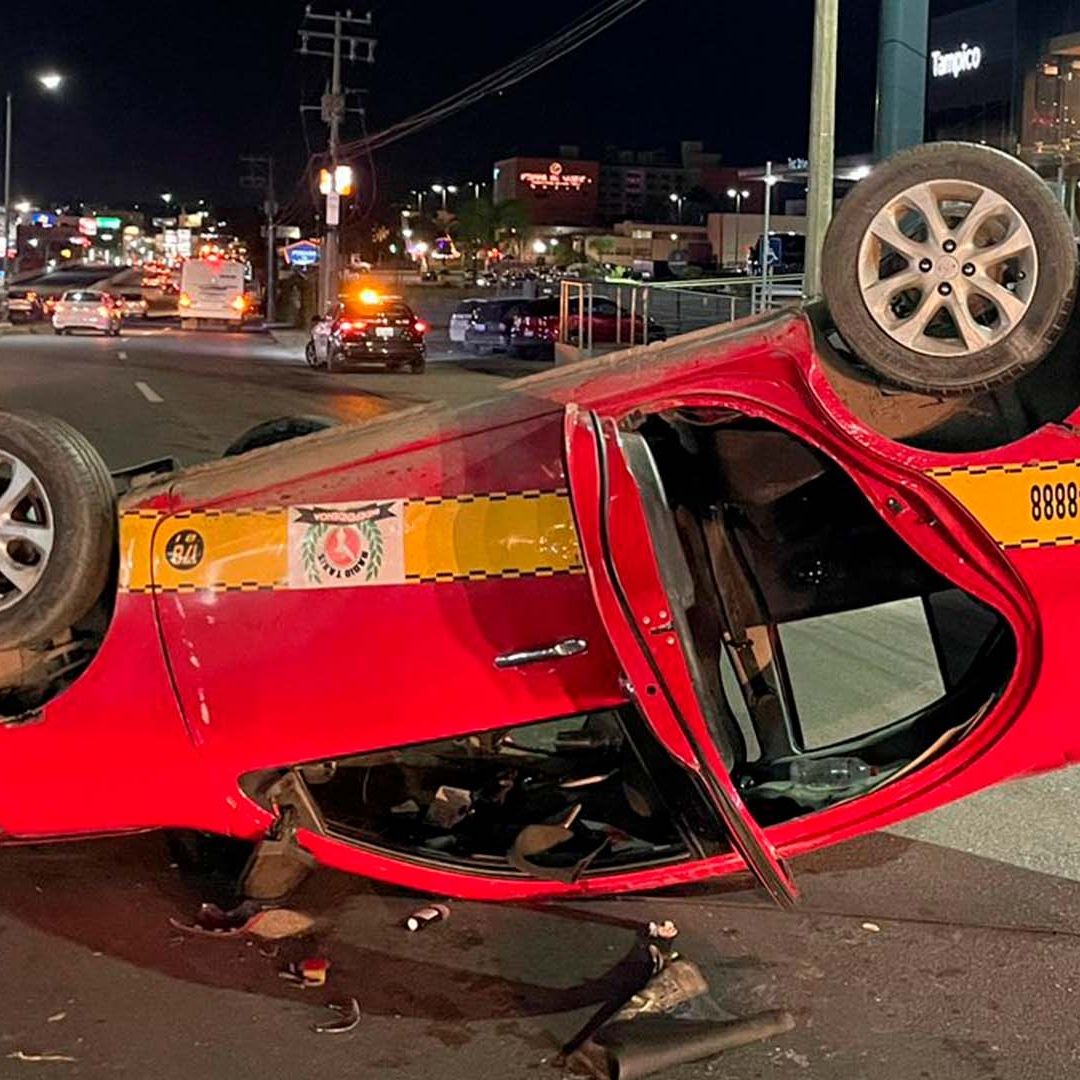 4 Lesionados por Volcadura en la Avenida Hidalgo de Tampico