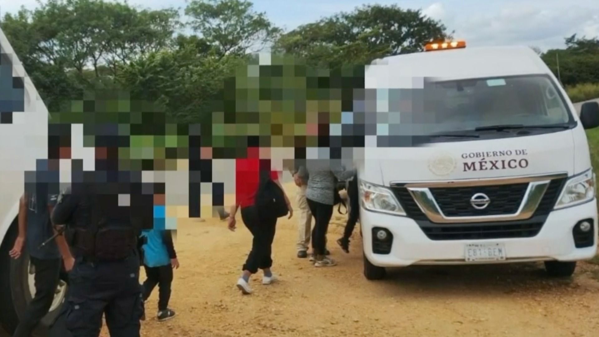 Resultado de varios operativos policiales, fueron asegurados 154 personas indocumentados en Veracruz.