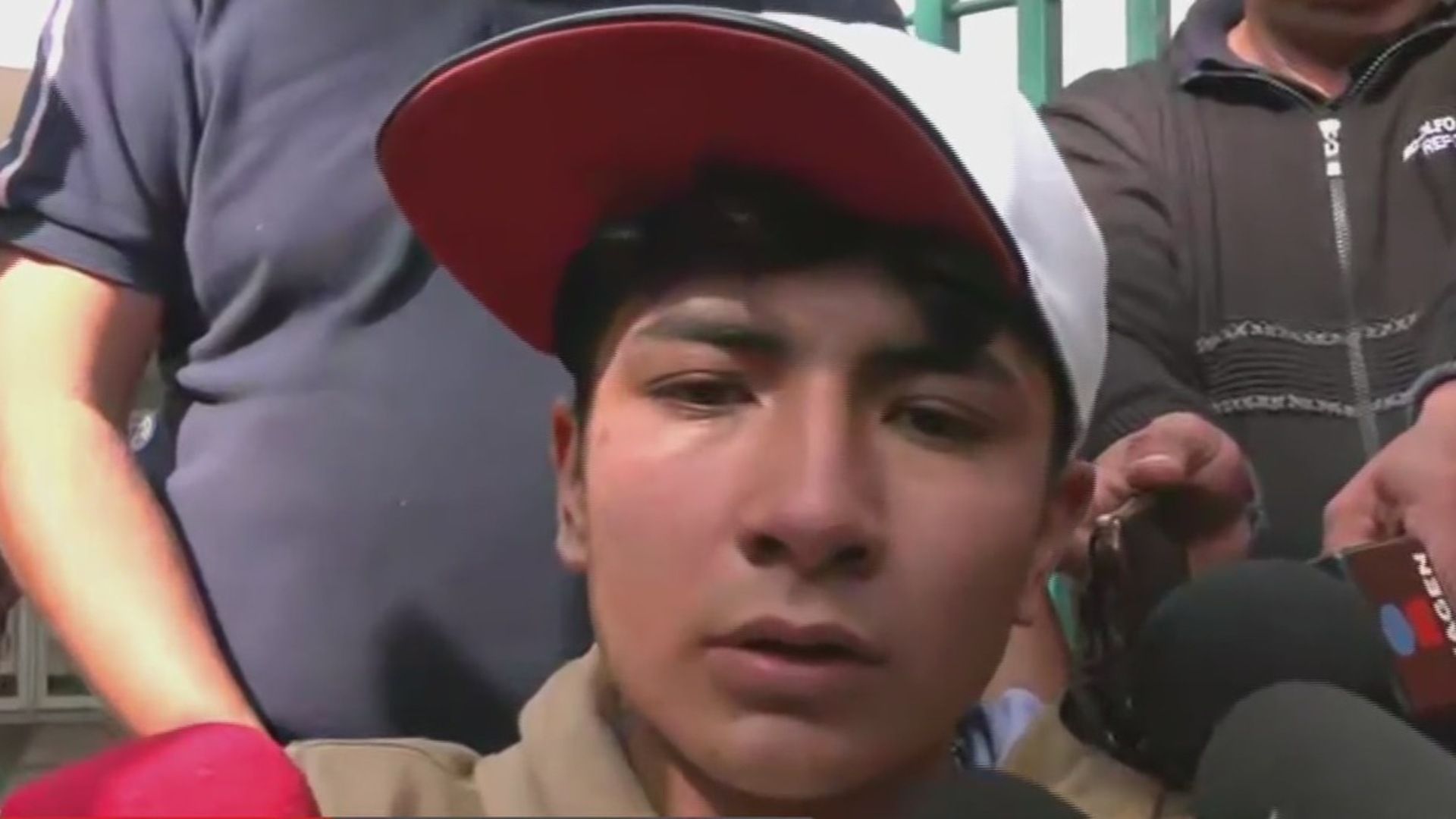 Cristian Carranza al salir del hospital