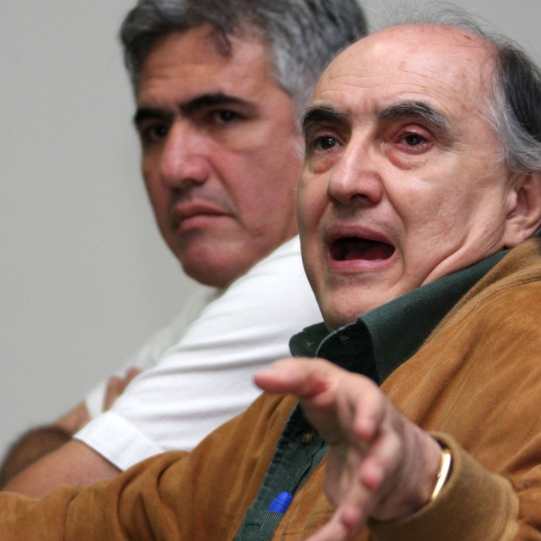 Alfredo Jalife en la presentación de un libro en 2008.