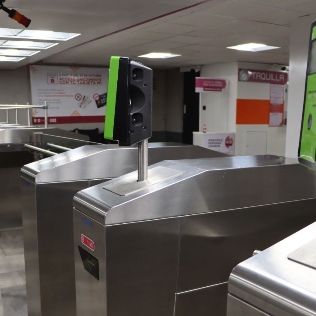 Metro CDMX Instala Torniquetes Especiales Para Transbordo en Isabel La Católica