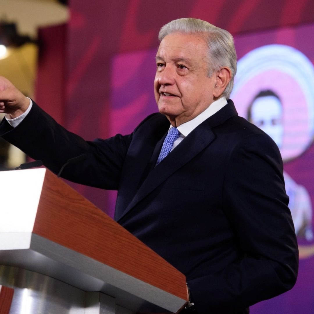 El presidente Andrés Manuel López Obrador presenta su mañanera desde Palacio Nacional