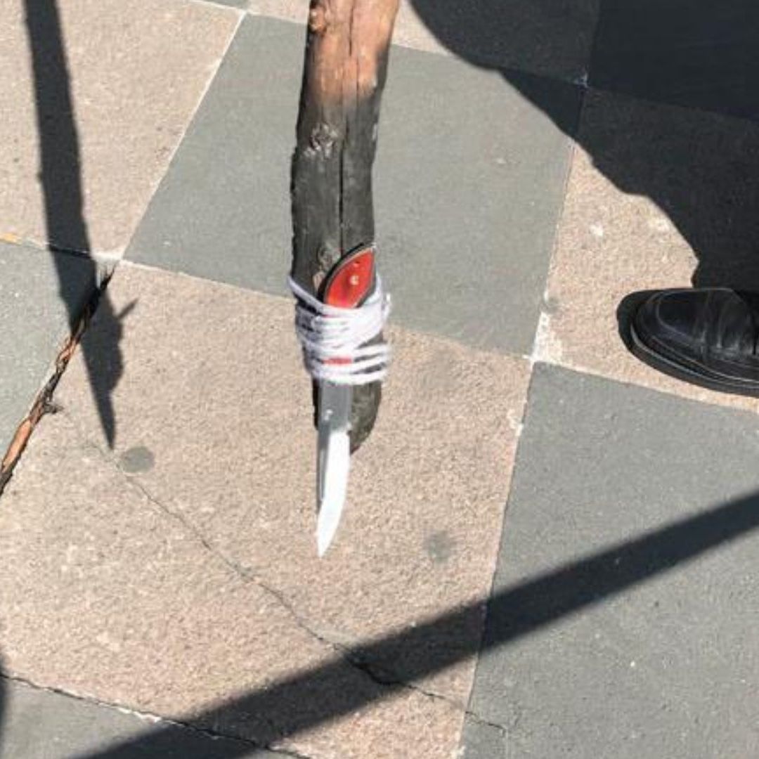 La persona fue detectada a tiempo y retirada de las instalaciones de la Catedral Metropolitana y detenida por la Policía de CDMX