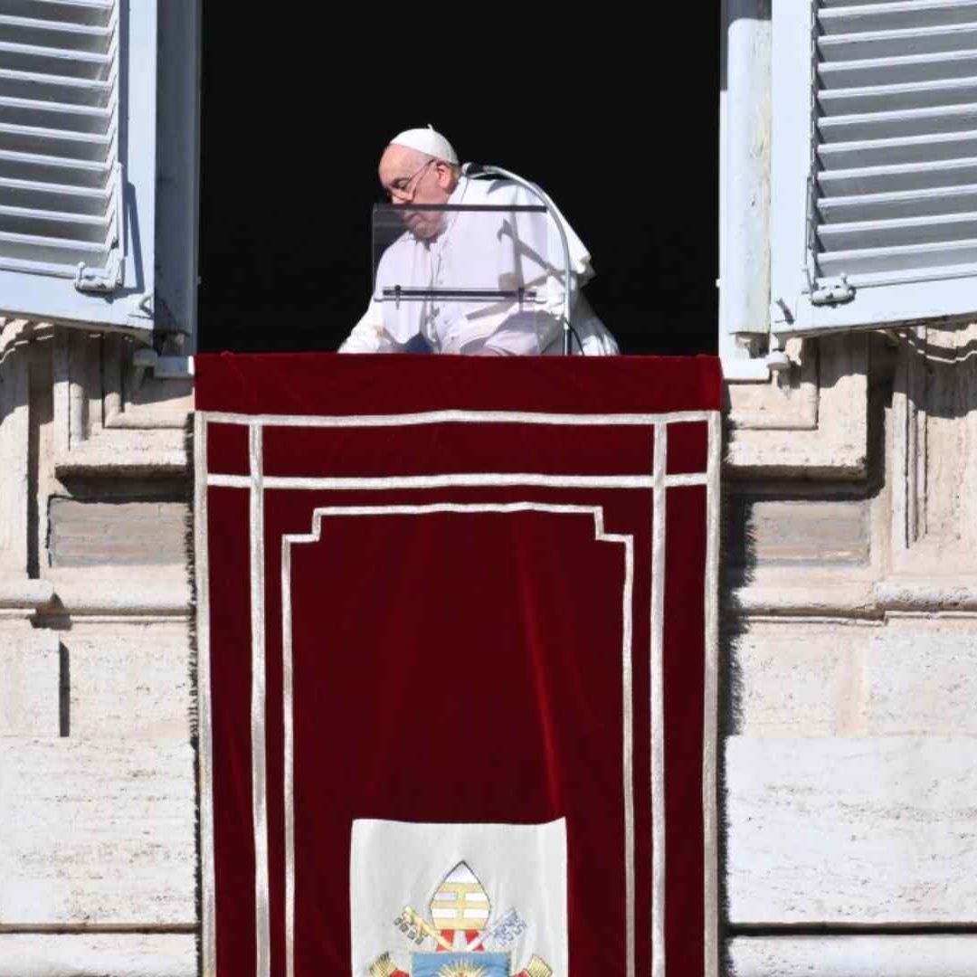 Papa Francisco lamenta que no se garanticen los derechos humanos