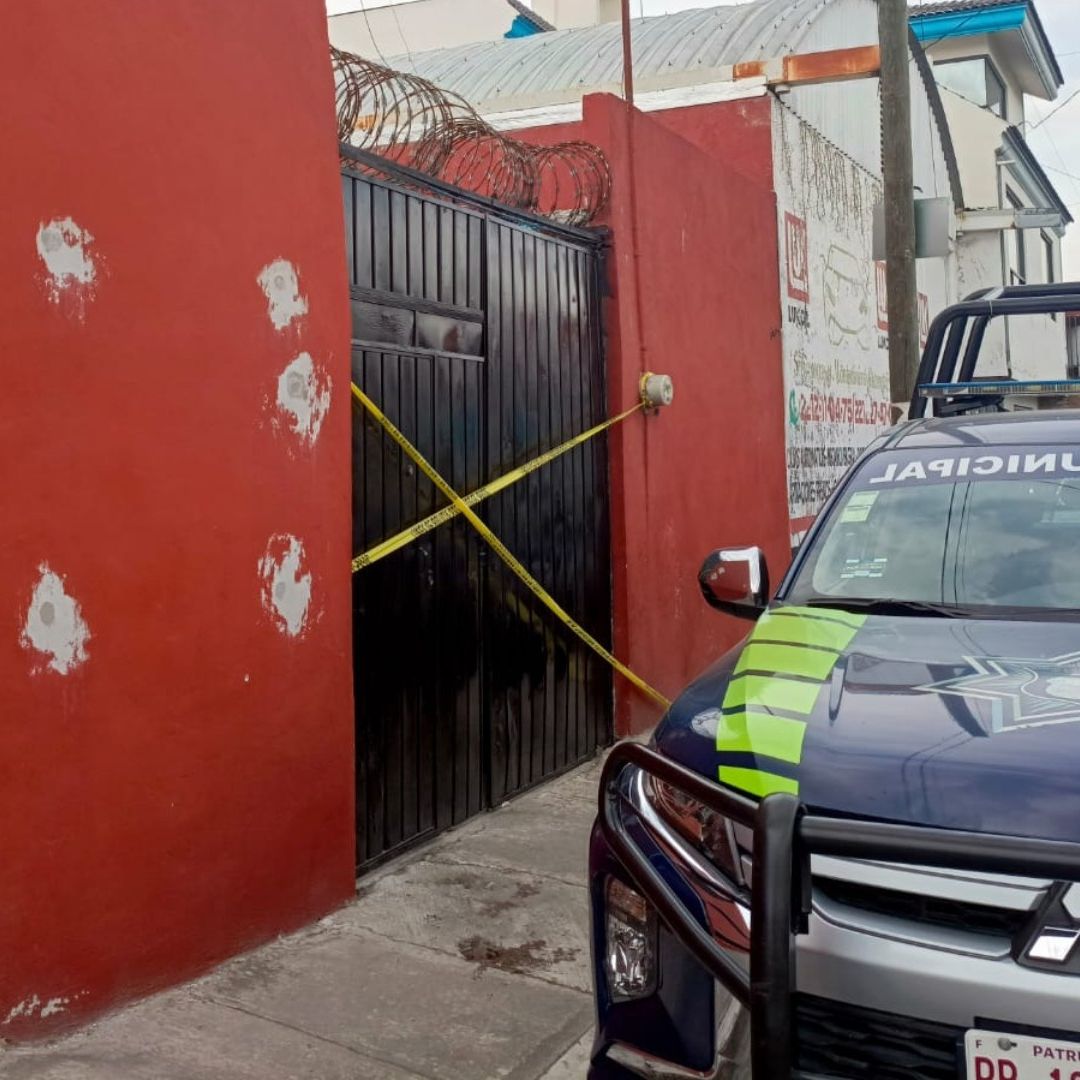 El sujeto fue arrestado por el delito de feminicidio en grado de tentativa en Puebla.