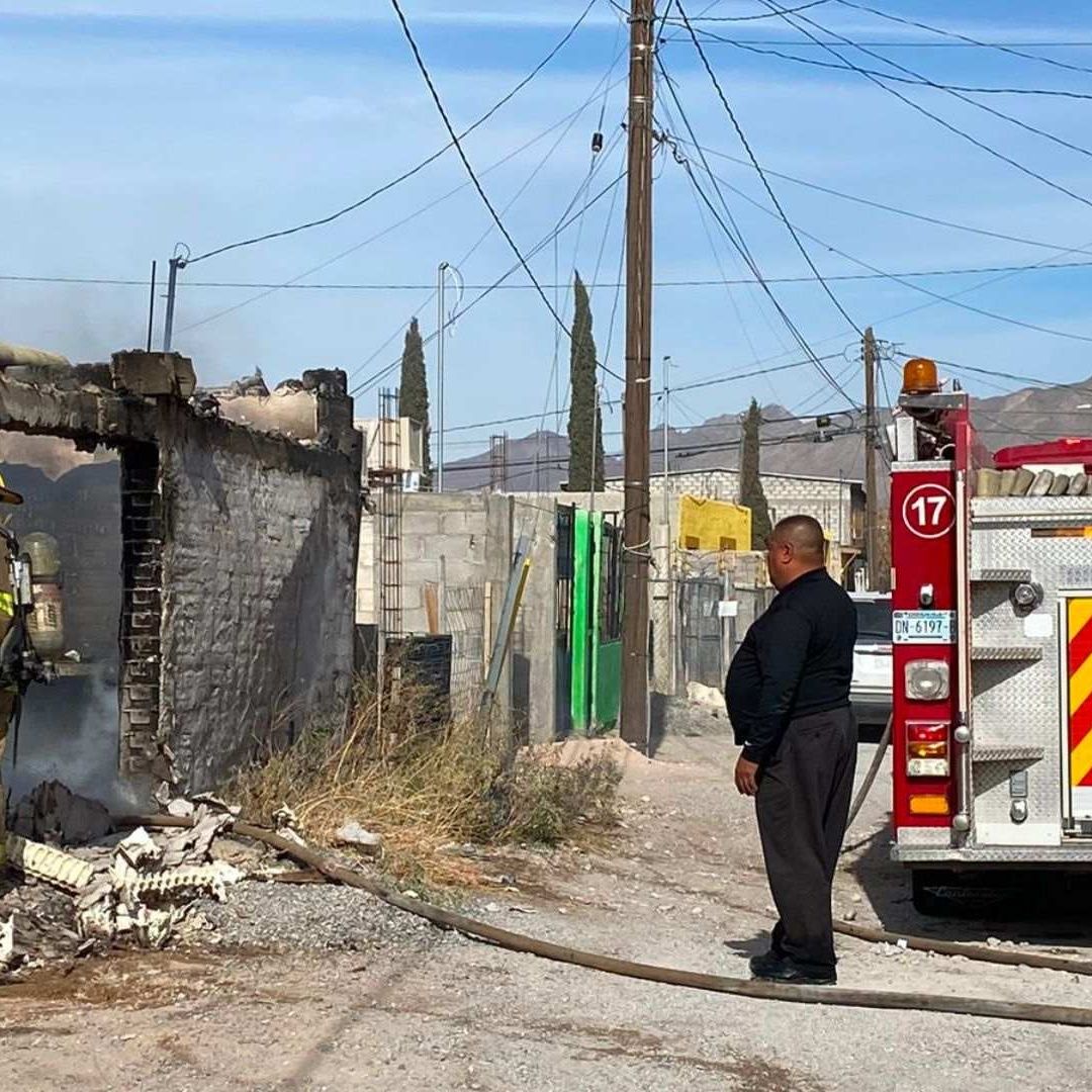 Se Registra Incendio en Taller de Carrocería en Ciudad Juárez