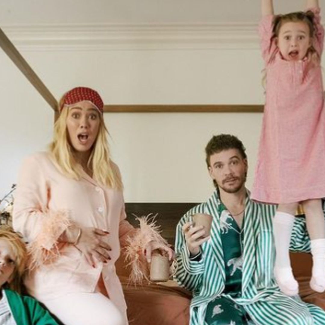 La actriz y cantante Hilary Duff dio a conocer que está embarazada y espera a su cuarto hijo