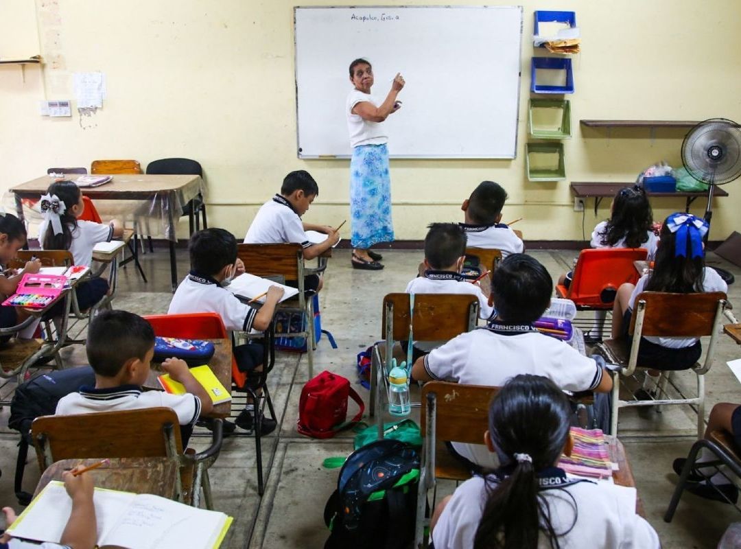 La CNTE anunció una nueva marcha el 15 de diciembre, por lo que hay dudas sobre si hay clases este viernes