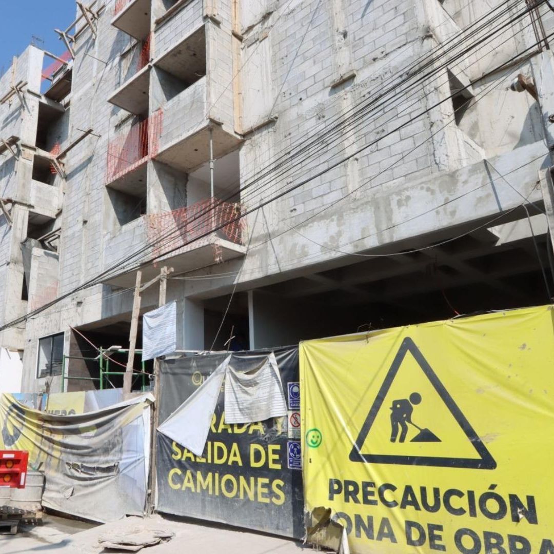 Muere Albañil en Su Primer Día de Trabajo; Cayó De Edificio de 3 Pisos