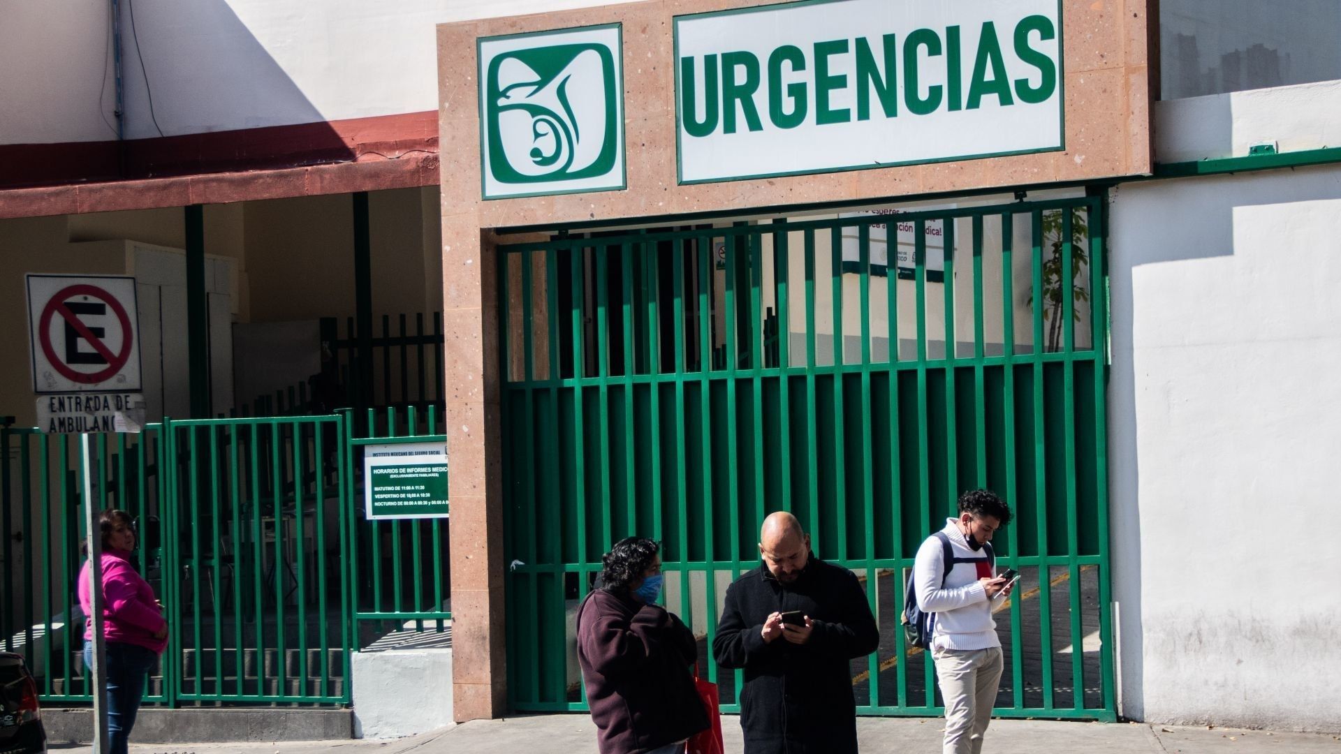 Muere Abuelito Sala Espera Urgencias Hospital IMSS-Colima