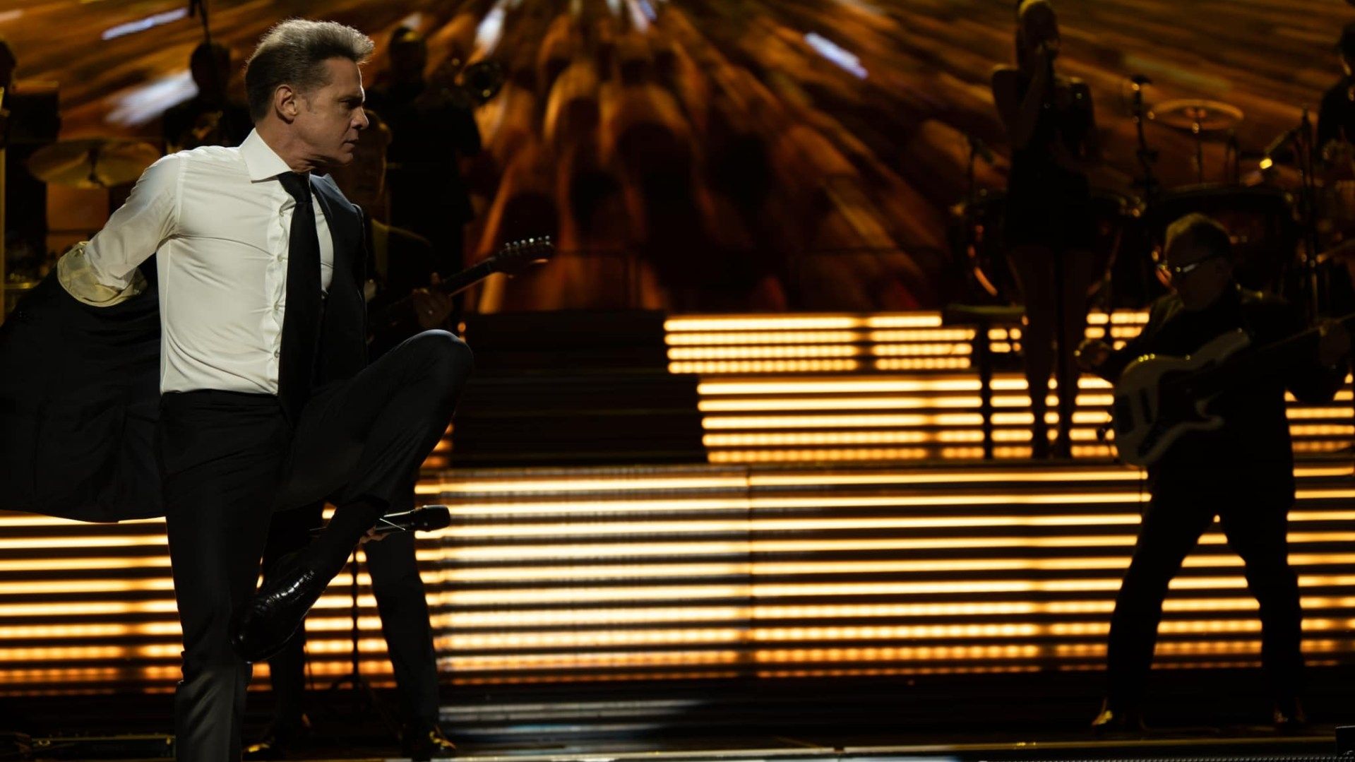 ¿Cuánto Cuestan los Boletos de Luis Miguel Tour 2024 en la Arena CDMX? Así los Puedes Comprar