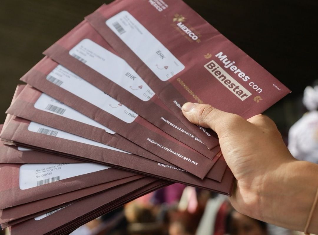 En qué bancos se puede retirar dinero de la tarjeta de Mujeres con Bienestar Edomex