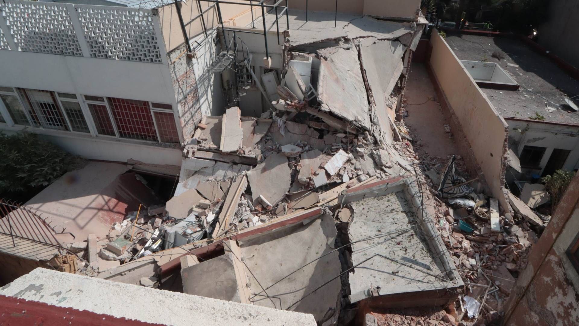 Realizarán evaluación de daños por explosión de gas en la colonia Del Valle en CDMX