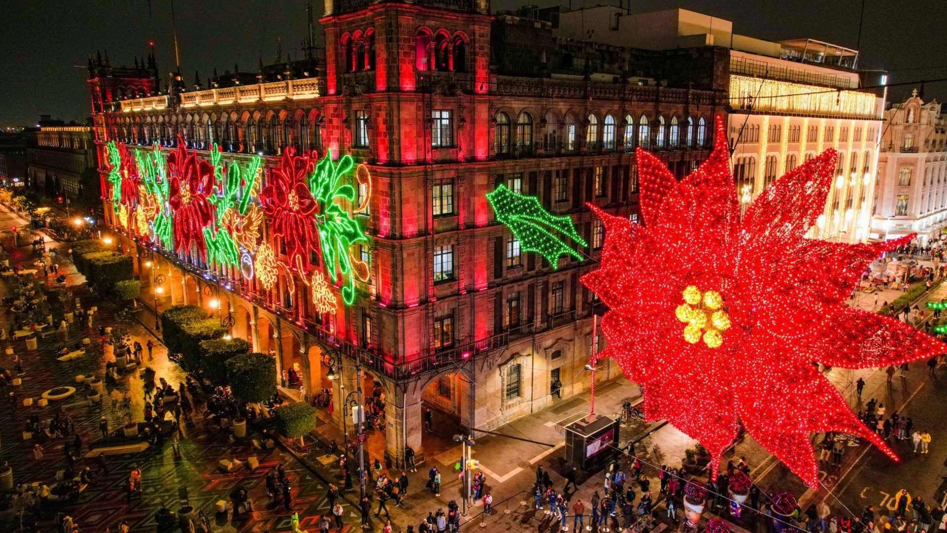 Turistas extranjeros pasan la Navidad en México