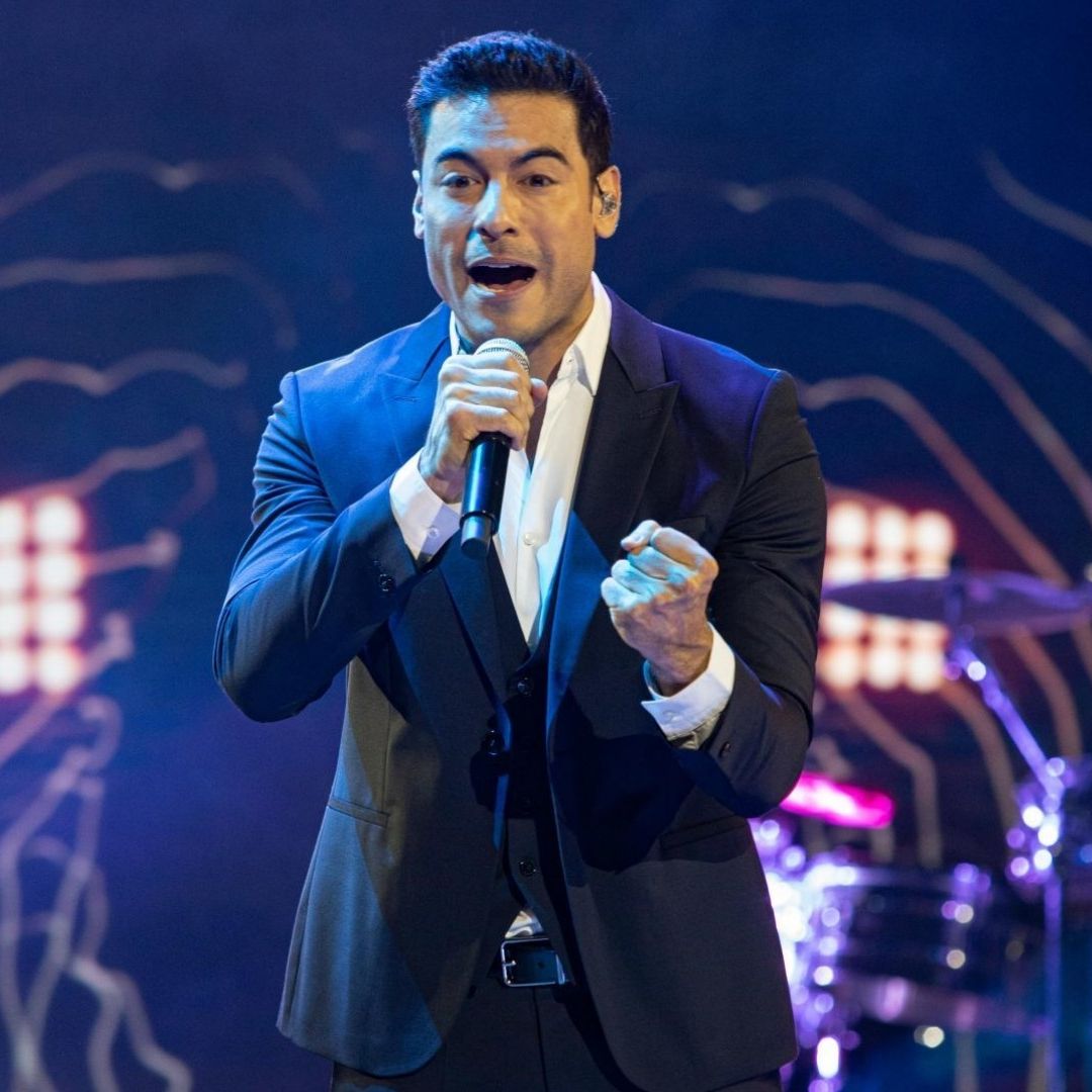 Carlos Rivera comparte foto de su hijo, León, por Navidad