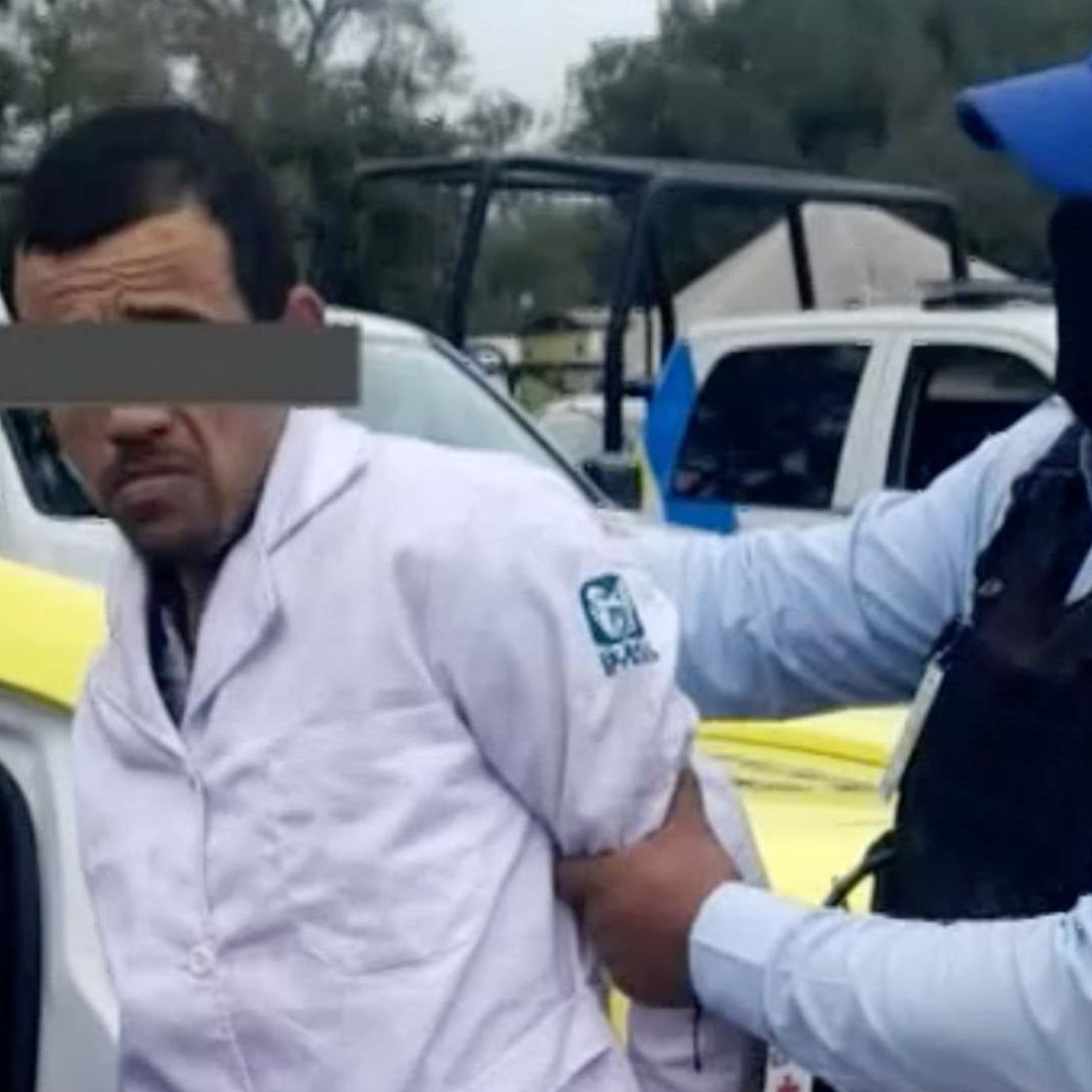 Delincuentes Vestidos de Trabajadores del IMSS Asaltan Negocios