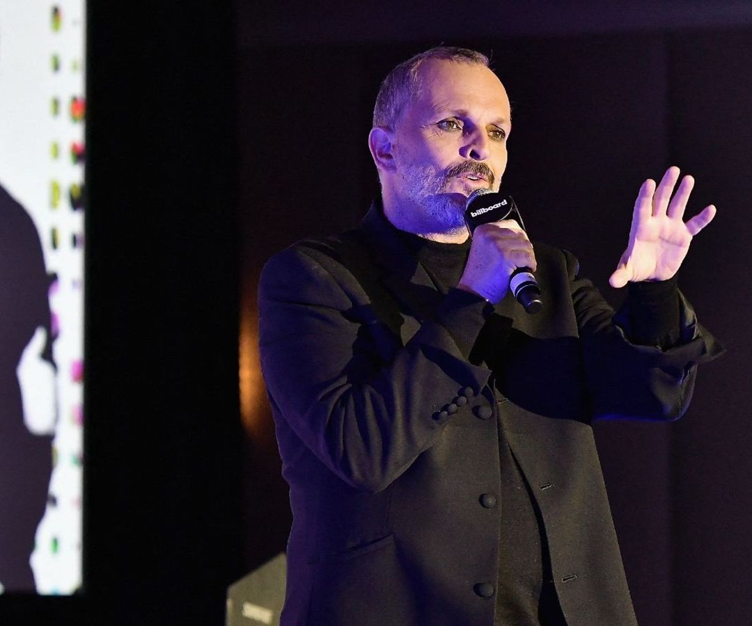 Detenidos en periférico, vinculados con robo a casa de Miguel Bosé