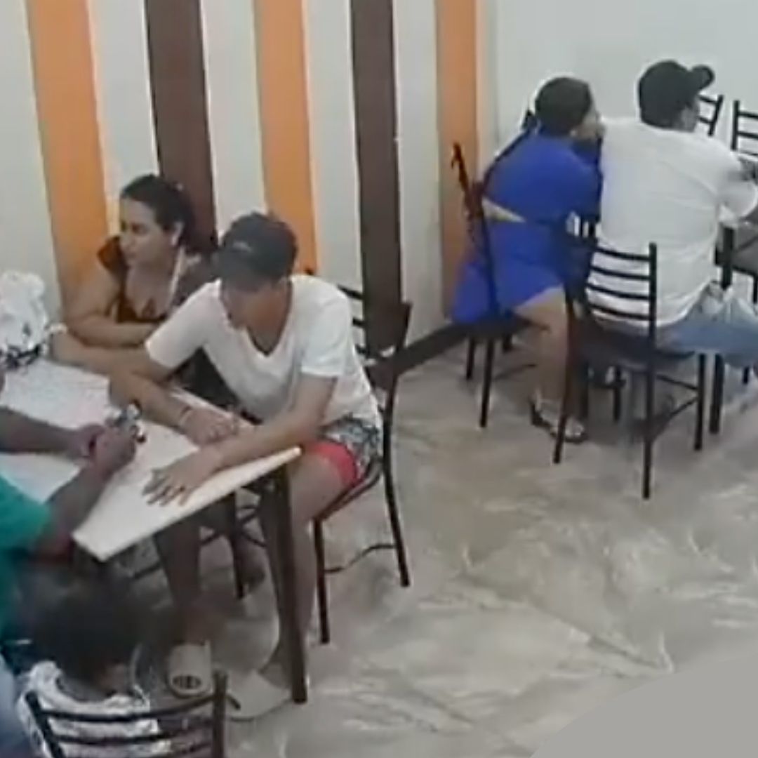 Video: Matan a Hombre Frente a su Familia en Una Heladería