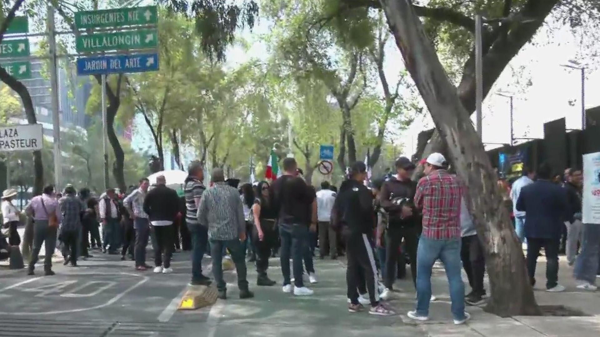 Trabajadores del Poder Judicial Protestan Frente al Senado de la ...