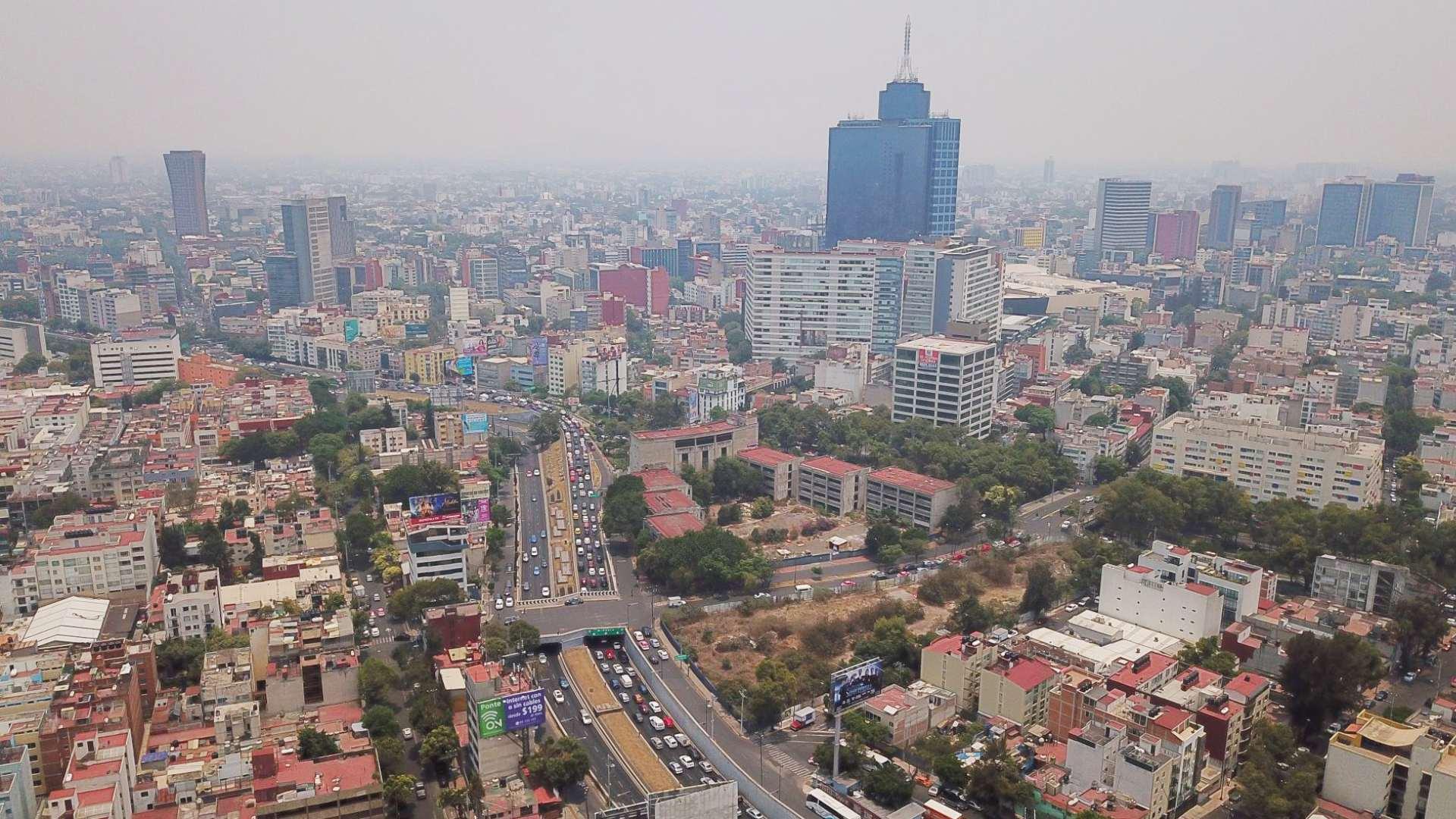 Recibe en este LIVEBLOG de N+ las notificaciones en vivo sobre el tráfico y accidentes hoy lunes 16 septiembre de 2024 en la Ciudad de México