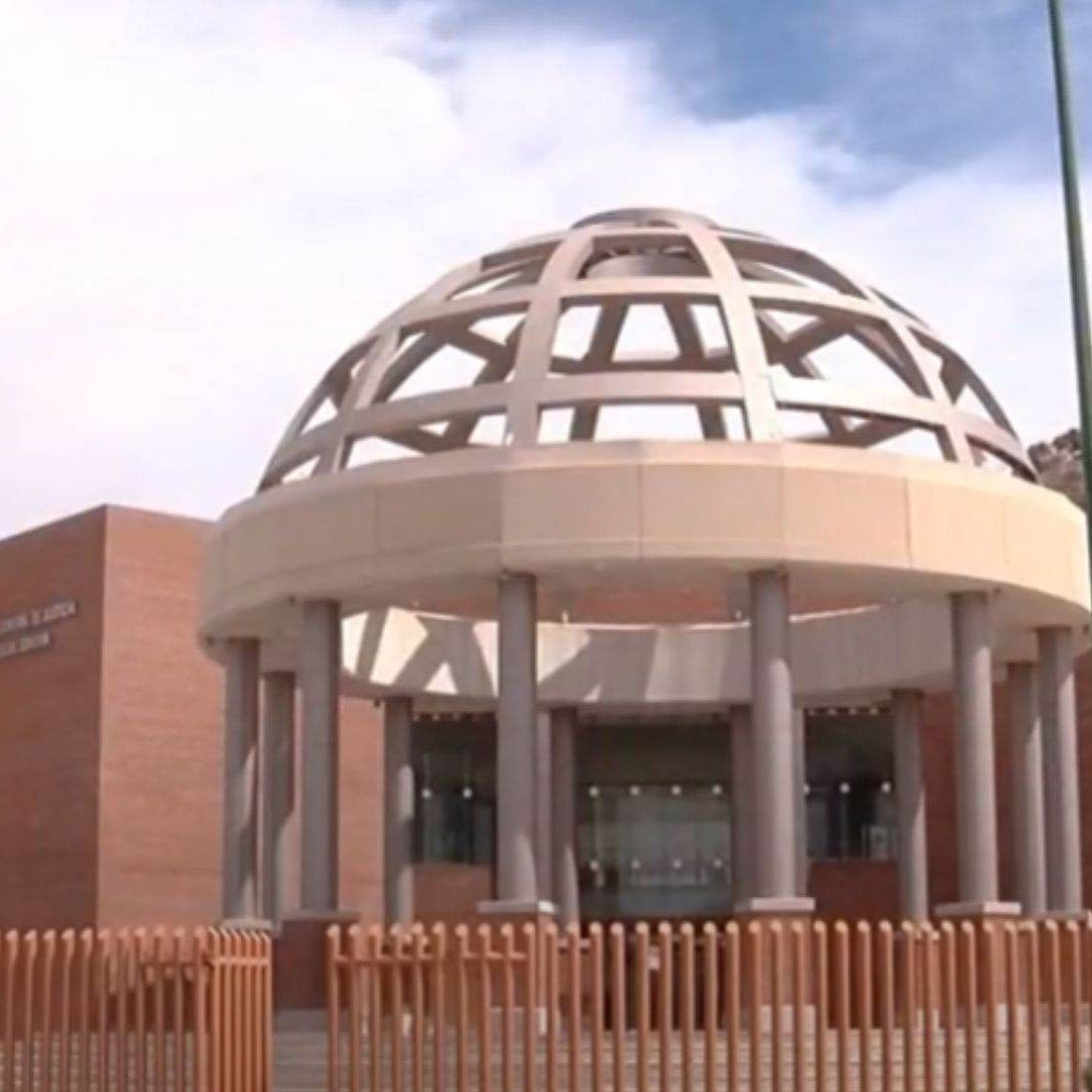 Detienen a Joven de 16 Años por Presunto Feminicidio de Adolescente en Naco, Sonora