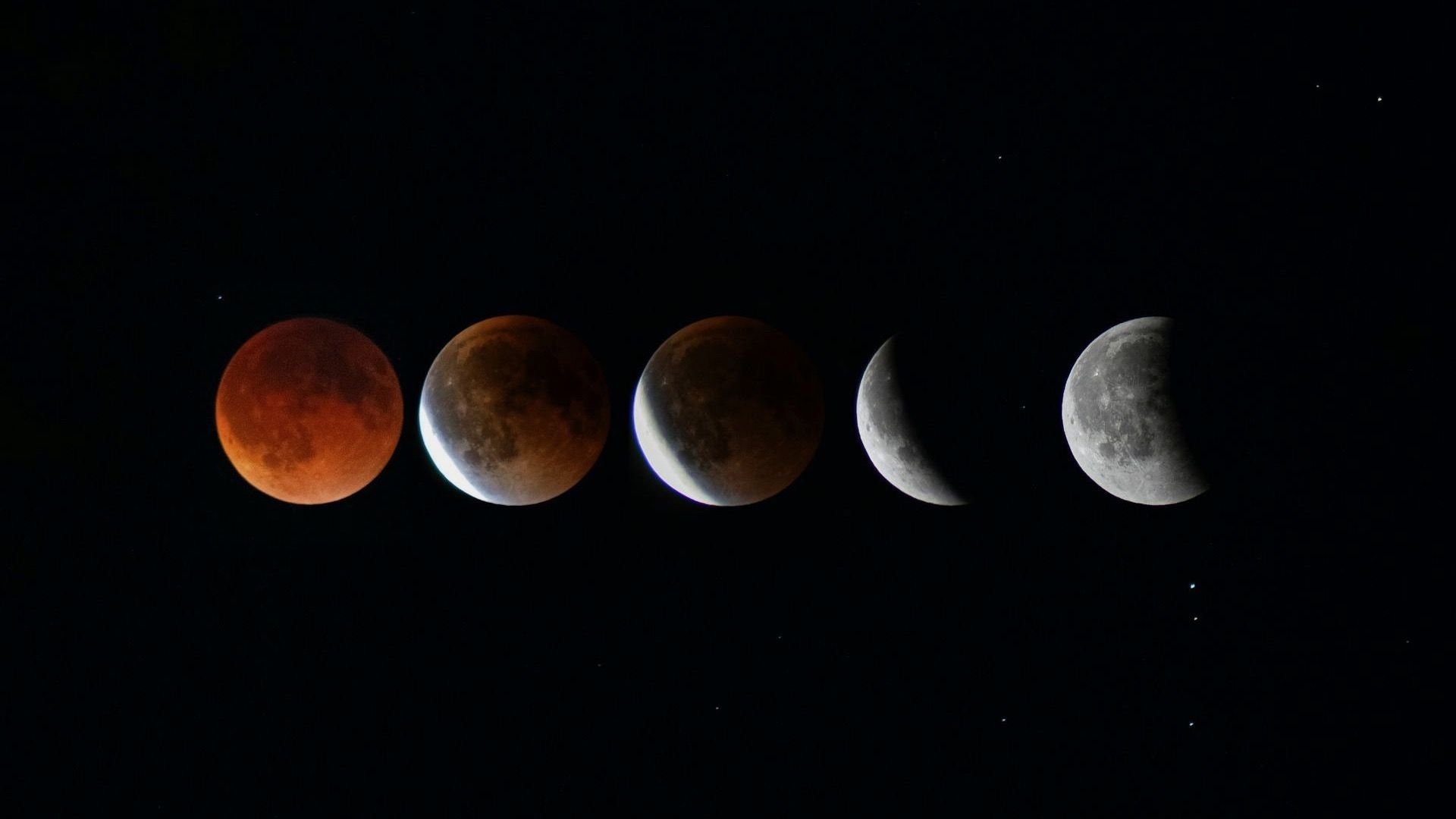 Si no sales esta noche a ver el eclipse total de Luna, no podrás verlo hasta este año