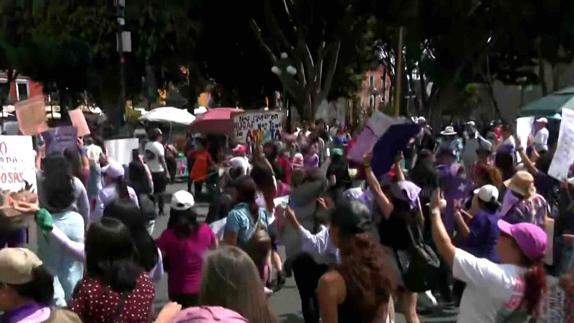 Miles de Mujeres Marchan en Puebla Durante el 8M por Justicia e ...