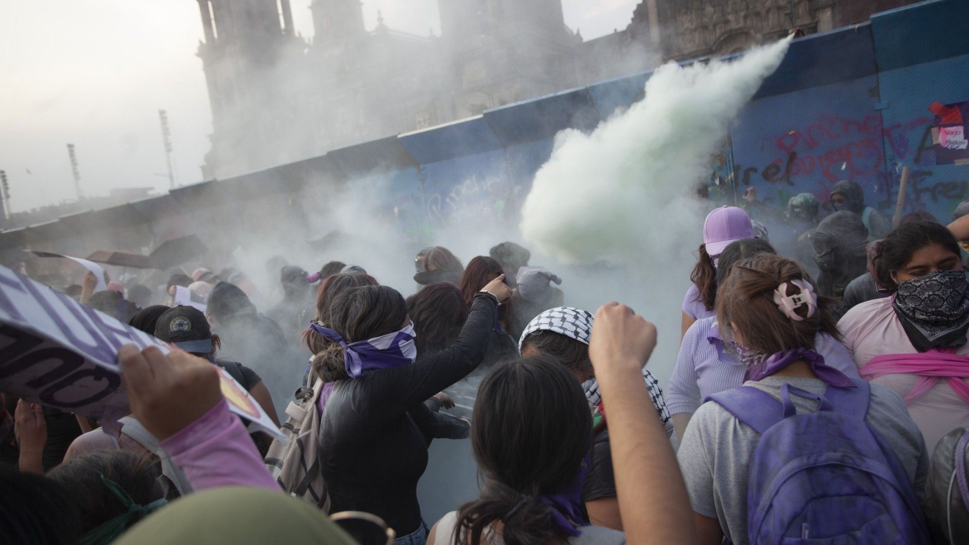 Detallan Saldo por Marcha del 8M en CDMX: 8 Detenidos y 90 Heridos Entre Policías y Civiles.