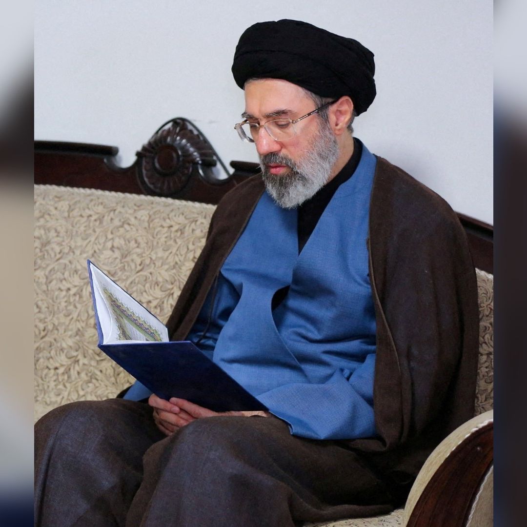 Mojtaba Khamenei asume el control sobre las Guardias Revolucionarias de Irán.