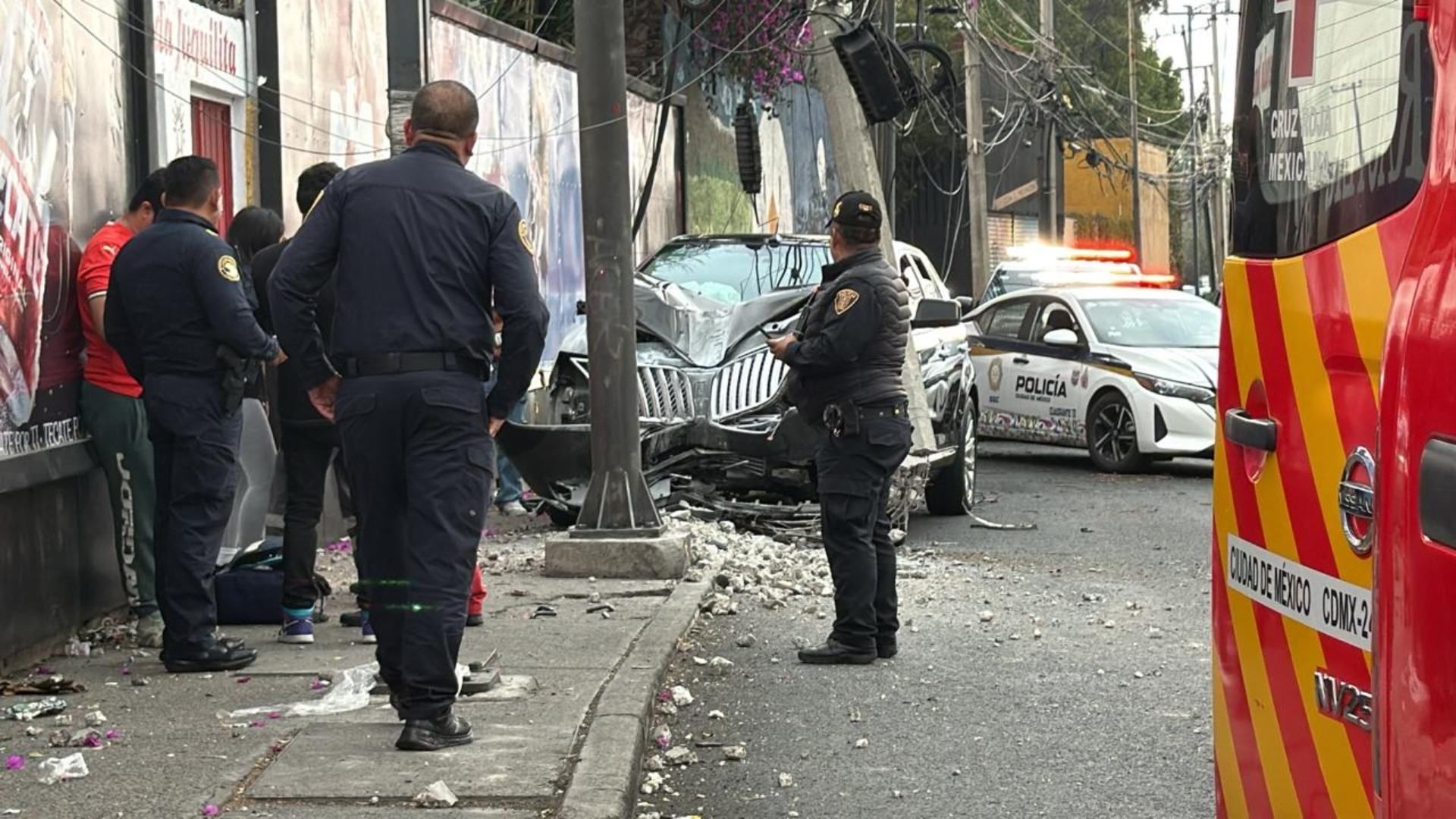 Fuerte choque en la alcaldía Miguel Hidalgo