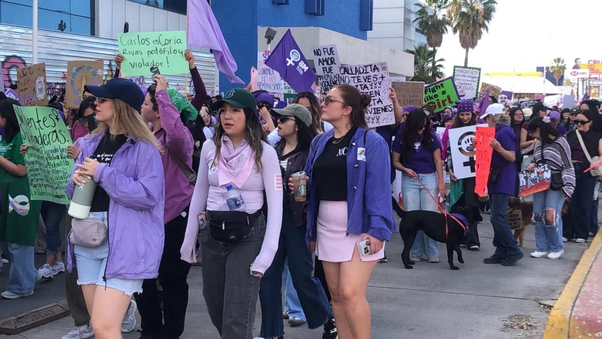 Marcha del 8M en Chihuahua: Inicia la Movilización Desde la Glorieta División del Norte