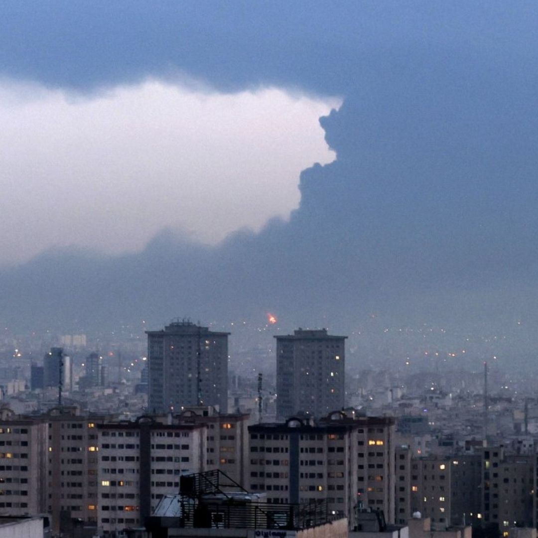 En algunos barrios, el fuerte olor a quemado se sumó a la imagen dantesca.