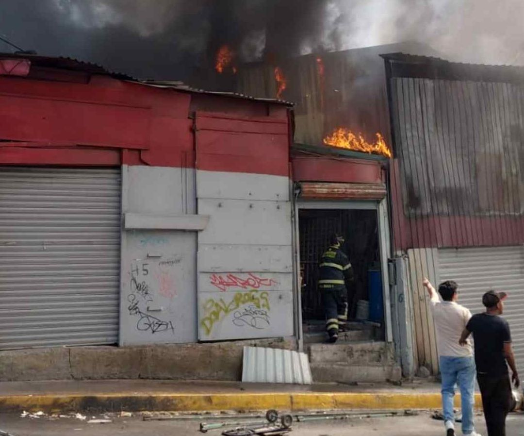 Incendio en San Felipe de Jesús. Foto: N+