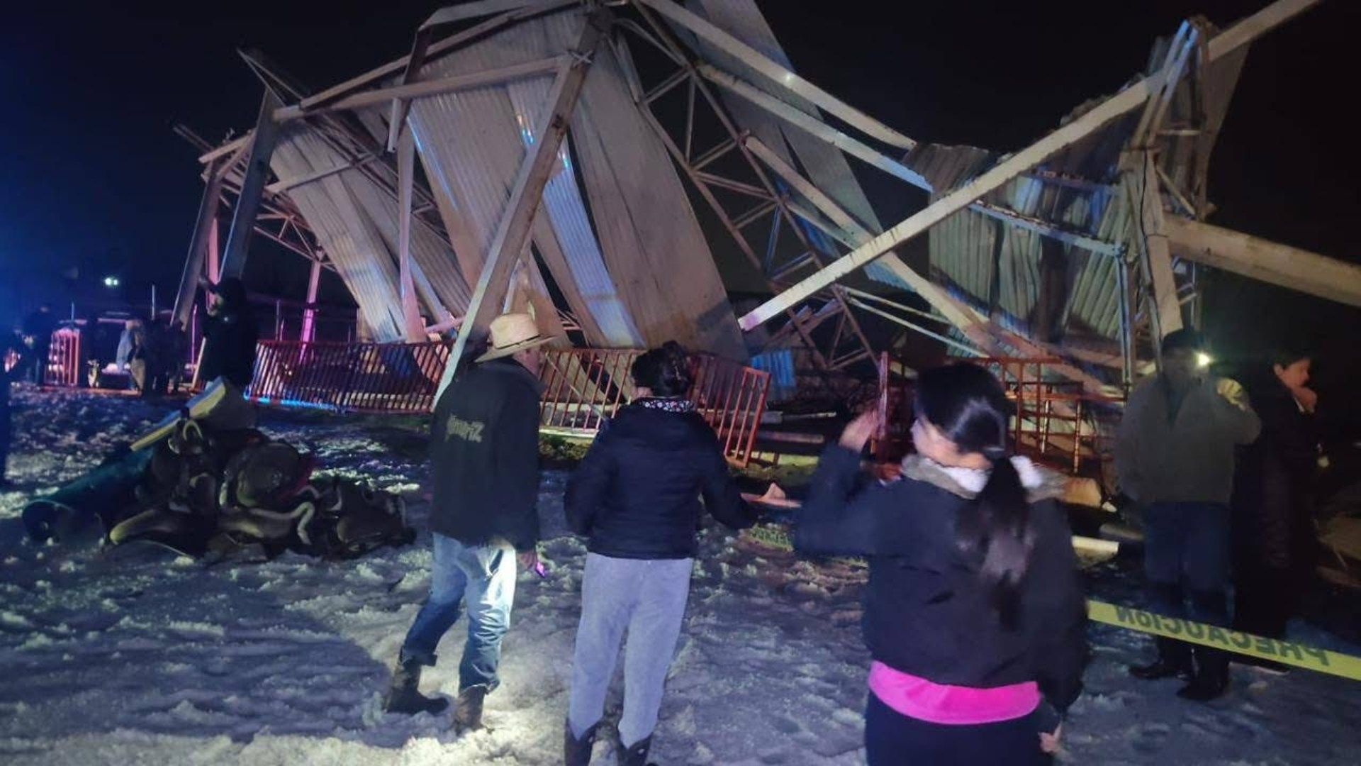 Granizada Provoca Colapso de Techo Lienzo Charro de Zapotlán de Juárez, en Hidalgo
