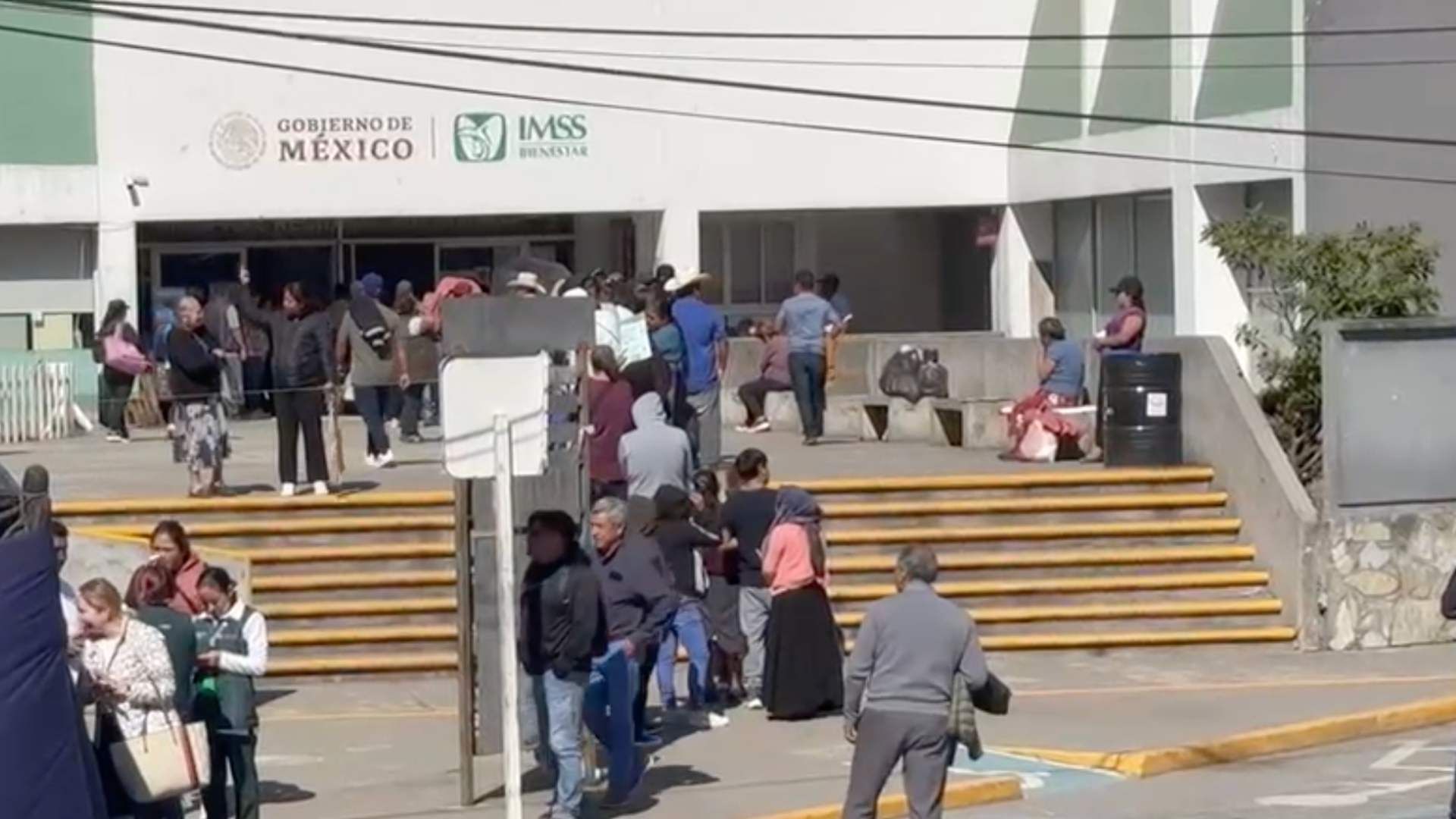 Mujer Da a Luz en Batea de Camioneta Afuera de Hospital en Río Blanco, Veracruz